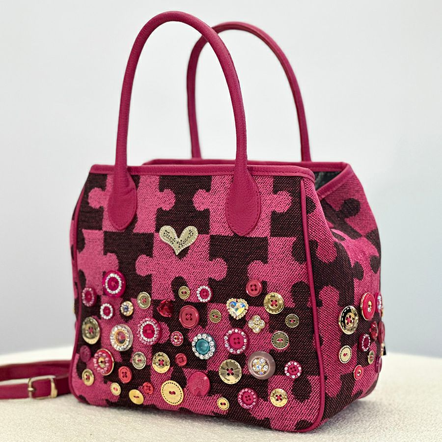 Think Bee! シンクビー　さくらんぼ　ショルダーで付き　バッグ Think Bee! シンクビー さくらんぼ ショルダーで付き バッグ